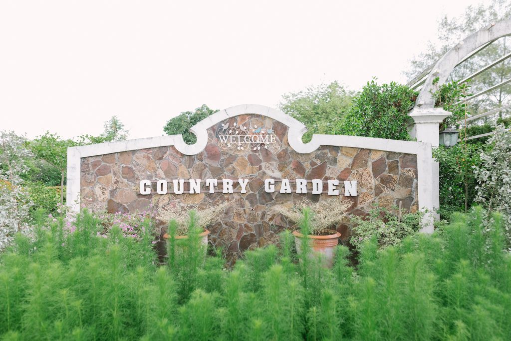 CountryGarden1
